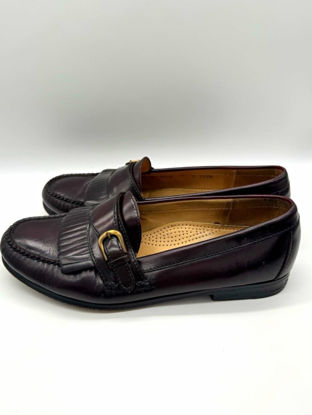 Cole Haan City 3516 9.5 D Brown Leather Slip On Loafer Dress Shoes Buckle Pinch